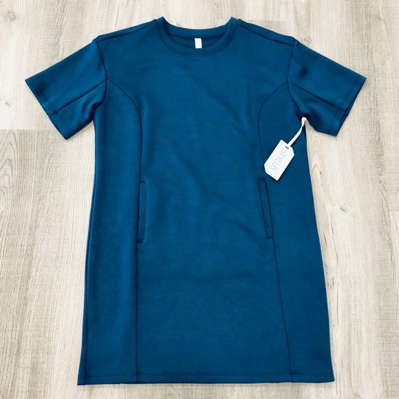 STYLUS Dresses & Skirts - NWT Stylus Blue T-Shirt Spring Dress Small